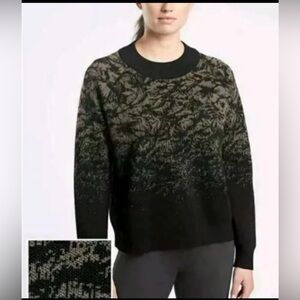 Athleta Black Jacquard Crew Sweater Size Small